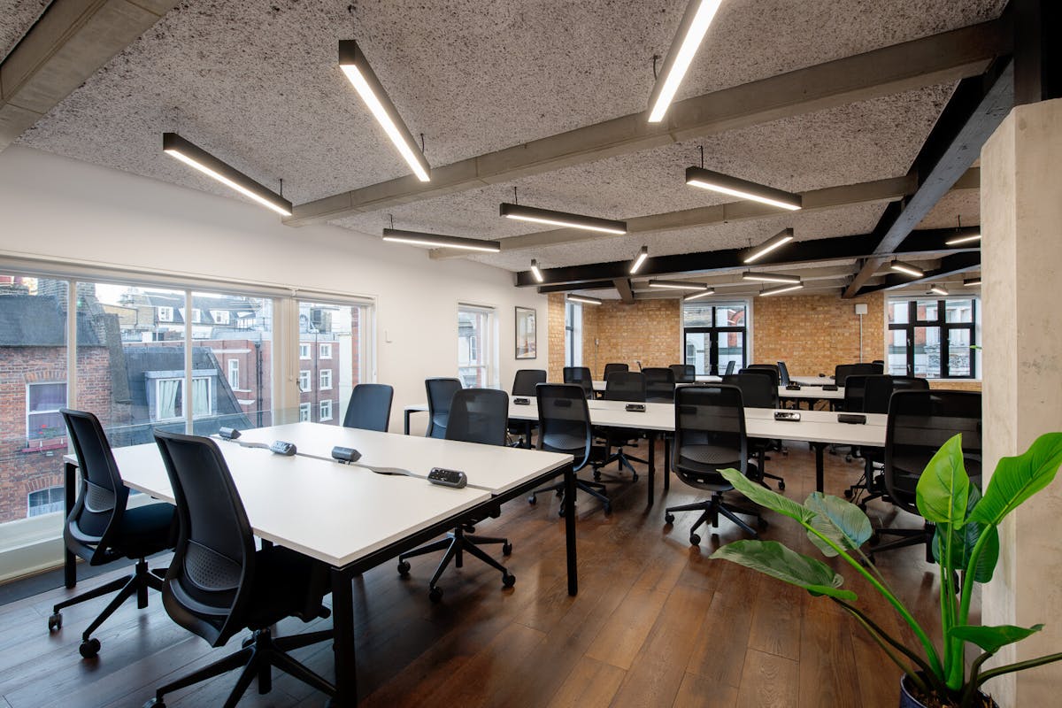 Private Office To Rent, London, W1D – photo 6